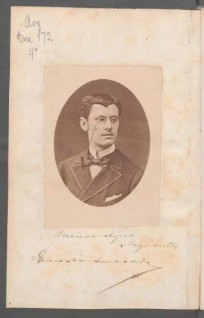 [Retrato fotográfico de] Ernesto Quesada, Buenos Ayres, Mayo de 1882