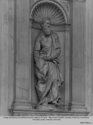 Piccolomini-Altar : Außenfassade des Piccolomini-Altars : Heiliger Petrus
