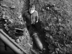 Heimat. Eine deutsche Chronik. 7. Teil: Die Liebe der Soldaten (1944) Heimat (11 Teile)