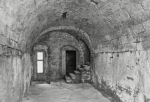 Königstein. Festung. Friedrichsburg. Kasematte mit Ostfenster und Treppe