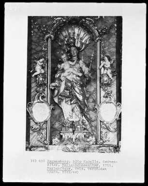 Mittelfigur: Madonna mit dem Christuskind