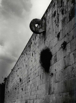 Chichen Itza, der Ring am Ballspielplatz, durch den der Ring geschleudert werden mußte