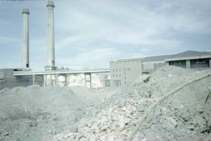 Schalthaus und Schornsteine Vorschaltanlage, 110 kV-Sammelschienenbrücke, Maschinenhaus Werk II, 110 V-Schalthaus Werk II, Sprengung Bunkerschwerbau Vorschaltanlage, von S