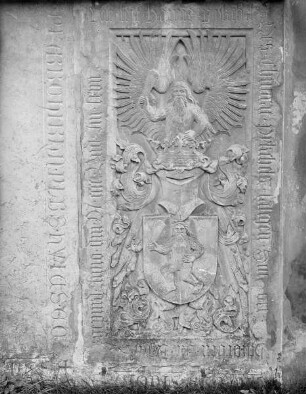 Heraldischer Grabstein für Hans Pickl (gestorben 1467)