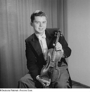 Porträt Violinist Manfred Scherzer