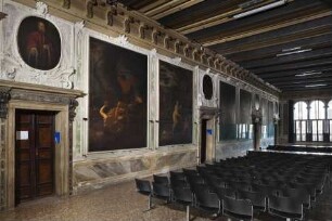Palazzo Tron — Portego