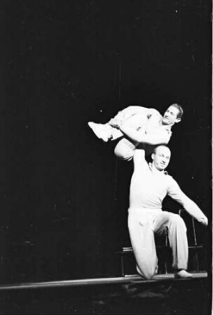 Wintergarten: Anderson & Allen; Ballance Akt