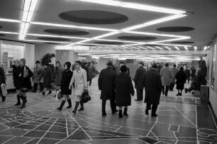 Einweihung der Fußgängerunterführung am Bahnhofplatz.