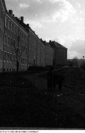 Dresden, Südvorstadt. Regensburger Straße, Münchner Straße, Wohnungsbau, Januar 1954