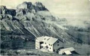 Die Franz Schlüter-Hütte im Villnösthal