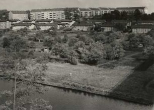Rüdersdorf. Kanal. Ältere Arbeitersiedlung und Neubauten mit Kulturhaus (um 1955)