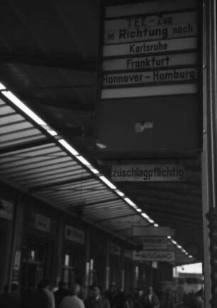 Freiburg: Hauptbahnhof; Richtungsanzeiger für TEE-Zug