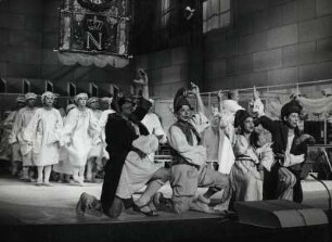 Die Verfolgung und Ermordung Jean Paul Marats - dargestellt durch die Schauspielgruppe des Hospizes zu Charenton unter Anleitung des Herrn de Sade