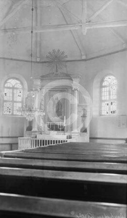 Altarraum der Kirche Amboten nch NO