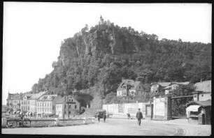 Bodenbach a. Elbe. Schäferwand mit Bergschloß (1905) und Eisenbahntunnel