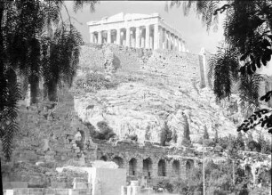 Athen: Akropolis, Parthenon, von unten