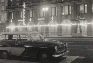 Dresden. Ernst-Thälmann-Straße während des Striezelmarktes 1966