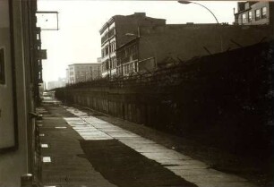 Berliner Mauer entlang der Zimmerstraße/Niederkirchnerstraße