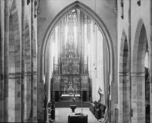 Erfurt, Barfüßerkirche, Inneres: Blick zum Chor mit Hochaltar