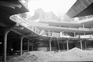 Badenweiler: Terrassen und Überbauten