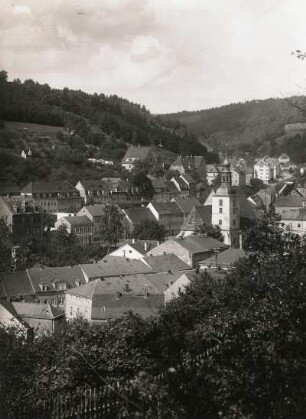 Glashütte, Blick über den Ort mit Kirche
