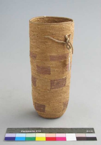 Wicker cup