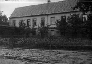 Belgershain. Wohnhaus. Gartenansicht (?)
