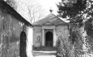 Bautzen. Gruft Tietzens Eidam, Kupferhammerwerk, Kupferhammerbesitzer Reinhardt, auf dem Taucherfriedhof