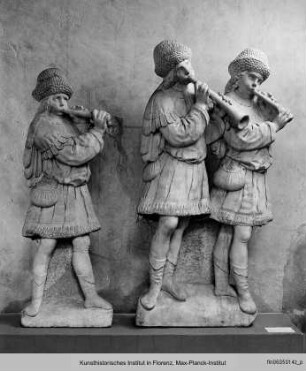 Drei Pfeifer aus dem Triumphzug Alfons II.
