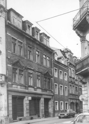 Dresden-Neustadt, Martin-Luther-Straße 25/27. Wohnhäuser mit Läden (um 1890 [Nr. 25]). Straßenansicht