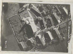 Maisach, Kirche mit Friedhof (1000 m)