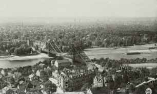 Dresden. Blick über Loschwitz nach Westen auf Blasewitz mit der Loschwitzer Elbbrücke (Blaues Wunder)