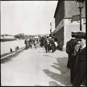 Meudon. Spaziergänger am Seine-Ufer