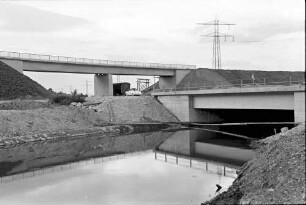 Riegel: Elzbrücke und Brücke der L 110 Riegel - Kenzingen; bei Riegel