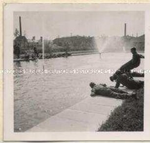 Halberstadt, Junkers Flugzeug- & Motorenwerke AG, Zweigwerk, Erholung und Spiel im Schwimmbecken