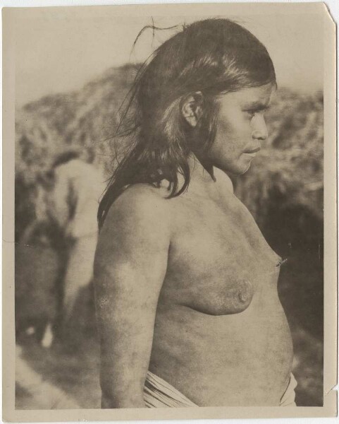 Mataco Indian woman in Esperanza, Argentina