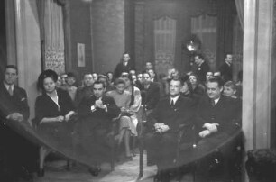 Bukarest: Gruppen, Zuschauer