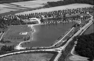 Freiburg, Autobahnknoten, Freiburg Nord: Tunisee, Baggersee mit Camping und Badebetrieb