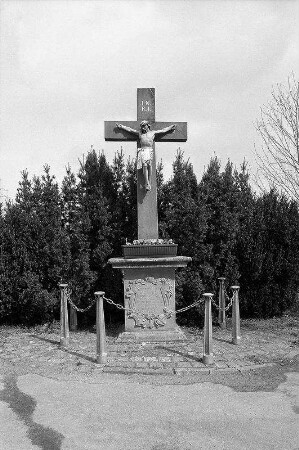 Sog. Sinders-Kreuz (Wegekreuz); Oberursel, Im Langwehr