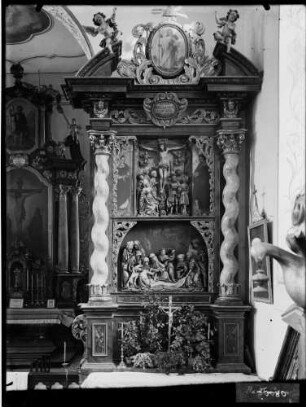 Harthausen auf der Scher Katholische Pfarrkirche Sankt Mauritius Rechter Seitenaltar