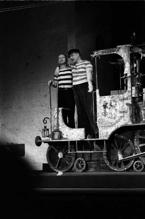 Szenenbilder aus "Noch zehn Minuten bis Buffalo" von Günter Grass und "Die große Wut des Philipp Hotz", Schwank von Max Frisch. Werkstatt Schillertheater Berlin, 1959