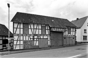 Scheune (Scheune, Fachwerk); Hatzfeld, Albert-Wagner-Straße 1