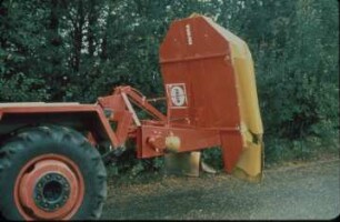 Fotografie: Futterernte, Mähwerk, Heckanbau, Trommelmähwerk, Transport