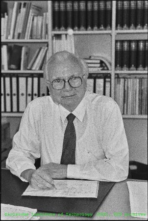 Prof. Erwin Willy Becker (ehemaliger Leiter des Instituts für Kernverfahrenstechnik (IKVT))