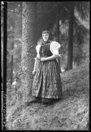 "Hippewiib" in Sankt Georgener Tracht