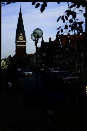 Lüneburg: Am Sande, mit Johanniskirche