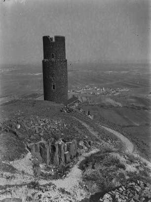 Burgruine Hazmburk : Ruine der Burg Hazmburk auf dem Hasenberg