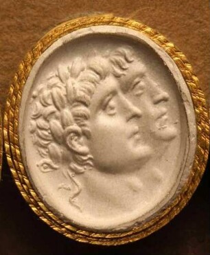 Zusammengesetzte Köpfe des Ptolemäus Lagi und seinem Sohn Philadelphus (Daktyliothek, Das Alterthum nach Lippert und Visconti)