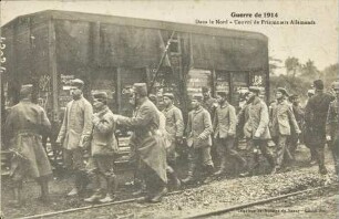 Guerre de 1914 - Dans le Nord - Convoi de Prisonniers Allemands