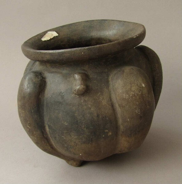 Clay vessel